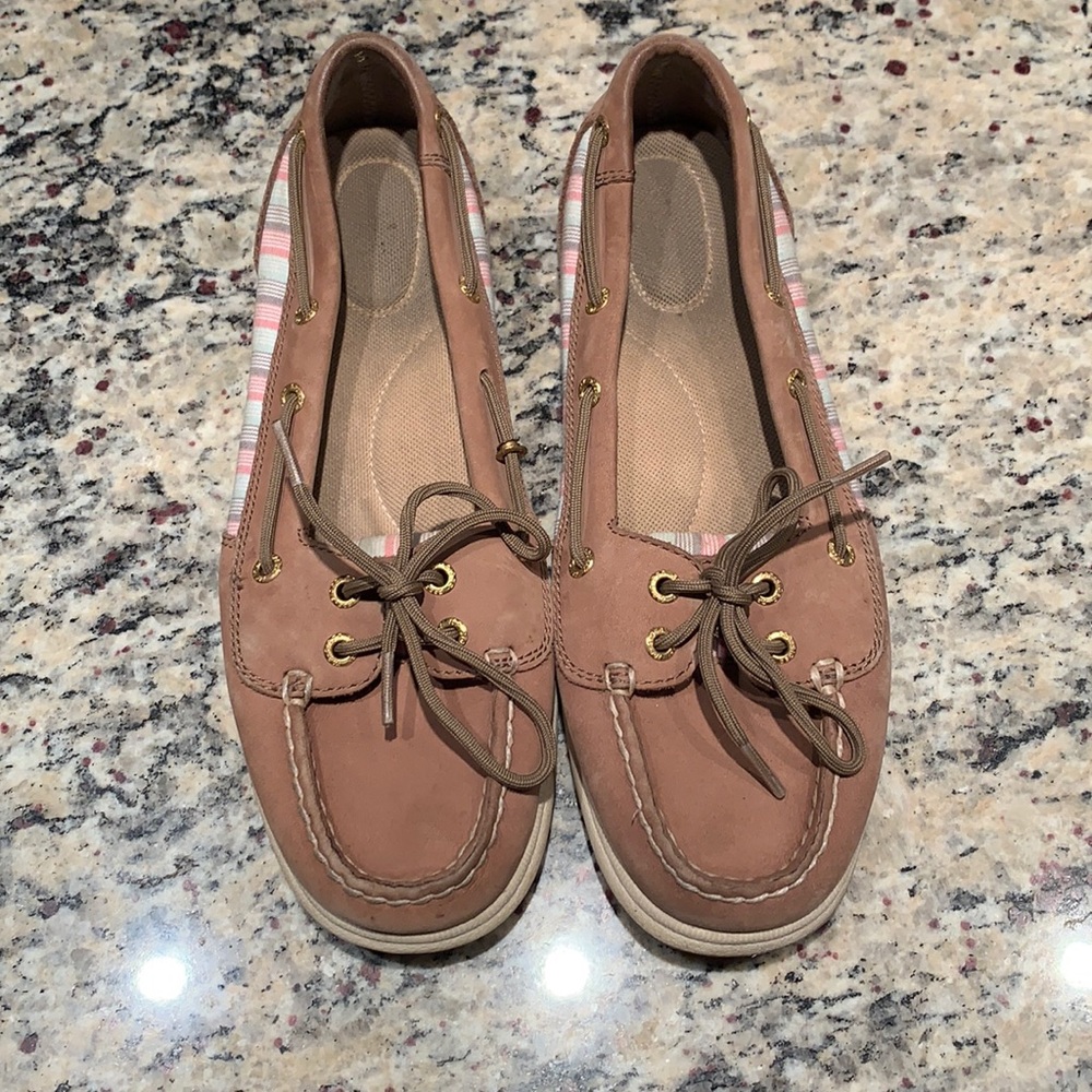 Sperry boat shoes